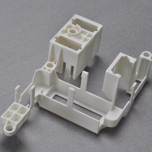 深圳韋克 精密塑膠模具與CNC塑膠加工的卓越服務(wù)商